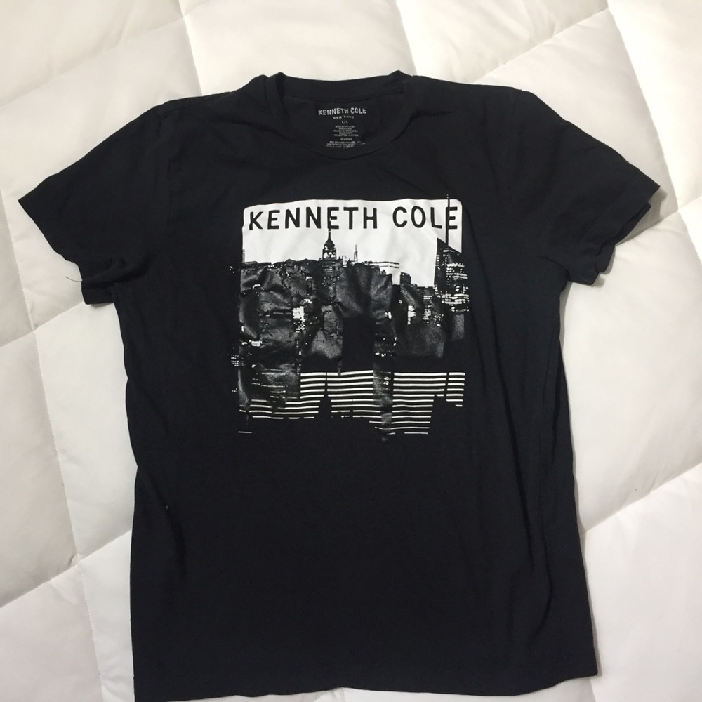Kenneth Cole Tee